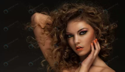 beautiful woman with curls makeup crc2cd17474 size12.17mb 5441x3627 1 - title:graphic home - اورچین فایل - format: - sku: - keywords: p_id:353984