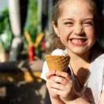close up happy girl with ice cream crcc22fccdd size1.04mb 6389x4264 - title:Home - اورچین فایل - format: - sku: - keywords:وکتور,موکاپ,افکت متنی,پروژه افترافکت p_id:63922