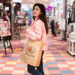 - female walking mall with shopping bag crc697513e4 size103.95mb - Home