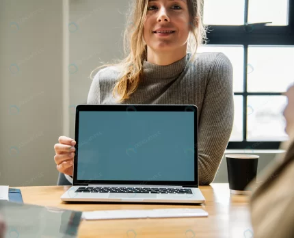 happy woman with blank laptop screen crc89b66e30 size222.39mb - title:graphic home - اورچین فایل - format: - sku: - keywords: p_id:353984