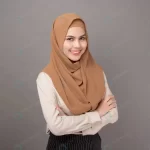 - portrait woman with hijab is smiling gray crc7291b0d3 size4.34mb 4000x2667 - Home