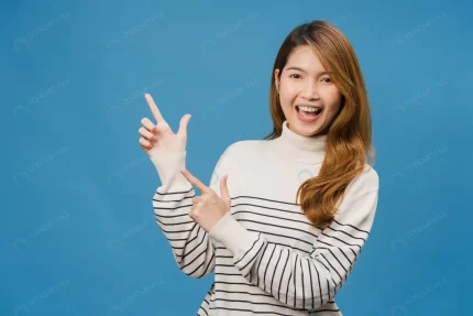 portrait young asian lady smiling with cheerful e crc7ad25dee size13.13mb 6000x4000 - title:graphic home - اورچین فایل - format: - sku: - keywords: p_id:353984