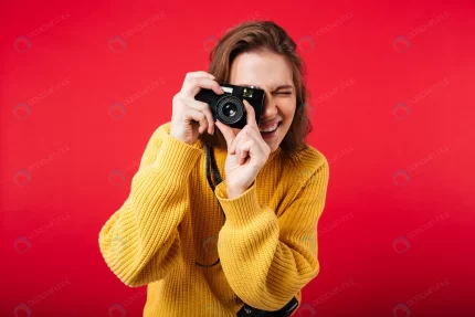portrait young woman taking picture crcab381699 size16.13mb 5760x3840 1 - title:graphic home - اورچین فایل - format: - sku: - keywords: p_id:353984