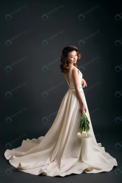 young beautiful stylish woman wedding dress crca8b6ce5b size8.52mb 3840x5760 - title:graphic home - اورچین فایل - format: - sku: - keywords: p_id:353984